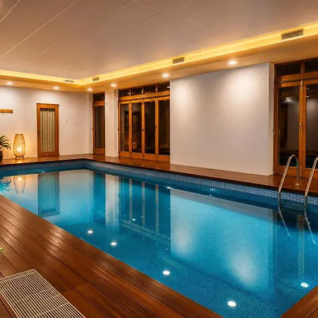 Hotel Winahost Gran 4*